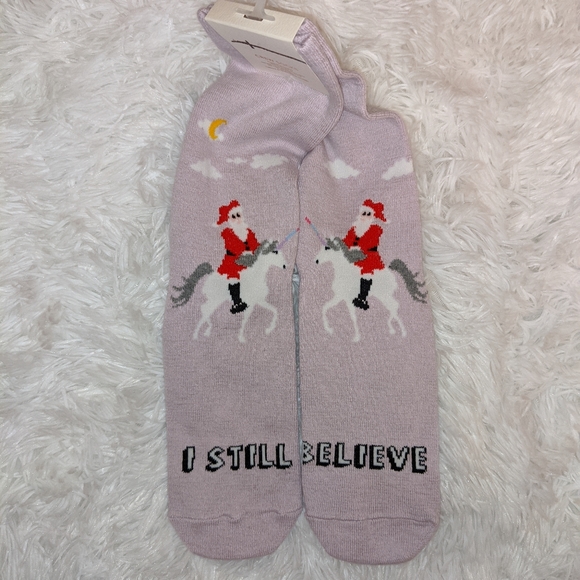 American Eagle (3) Crew Socks Holiday Edition - Picture 5 of 5